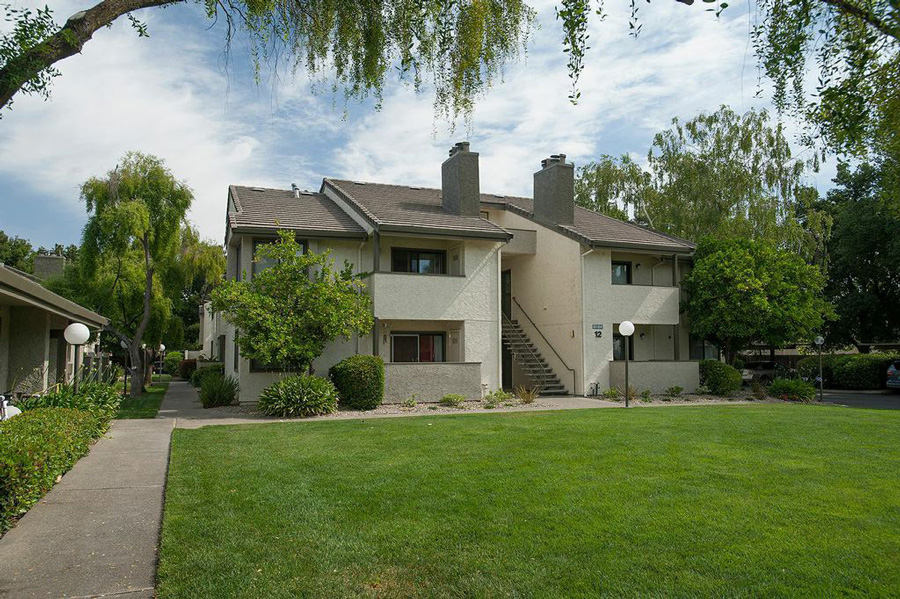 Information about "PROP 12.JPG" on meadow ridge apartments Davis